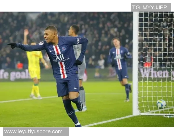 巴黎圣日耳曼创六冠伟业超越1995年球队展望2025更辉煌未来