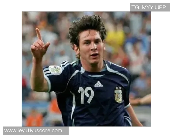 梅西传奇之路起航22年前今日16岁小将首次亮相巴萨一线队