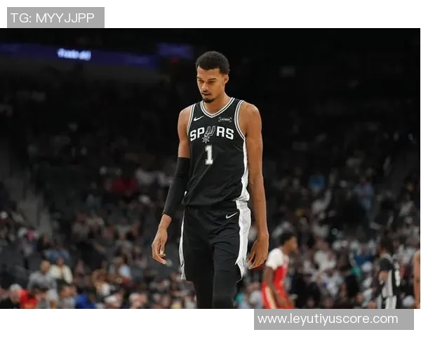 米奇约翰逊谈文班出战情况球队将谨慎处理不冒险 米奇约翰逊谈文班出战情况球队将谨慎处理不冒险